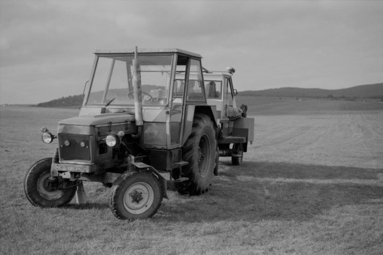 Edparts dba o kondycję polskich rolników, dostarczając oryginalne części do maszyn rolniczych